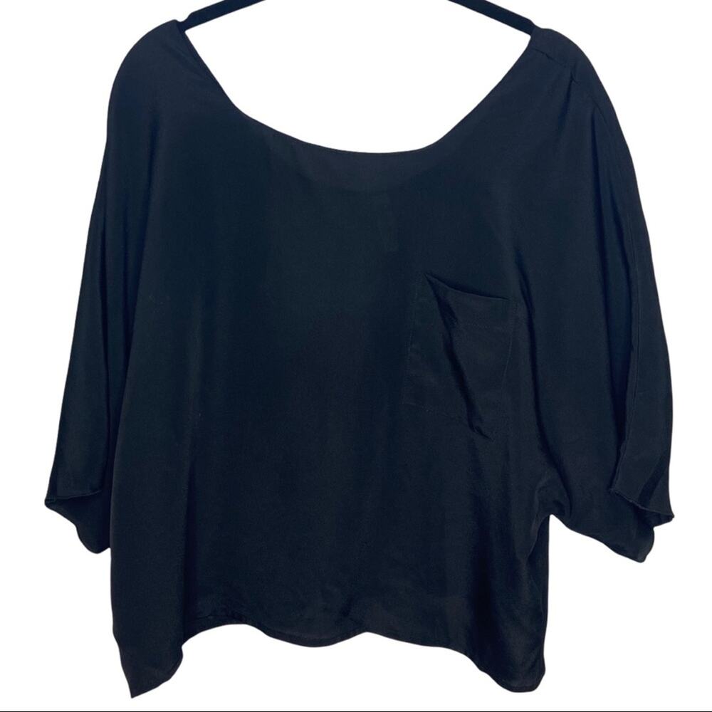 Xhilaration Black Oversized Cropped Short Sleeve Shirt Size Medium / Large
